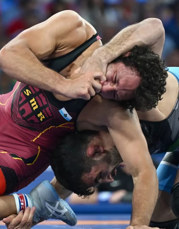 开云在线-球队实力悬殊，激烈比赛瞬间惊险刺激的简单介绍  第2张